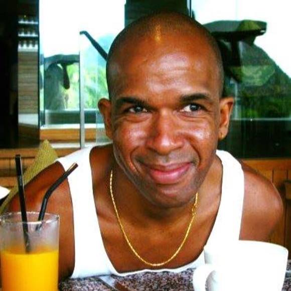 Meet your Posher, Tye - Picture 1 of 1